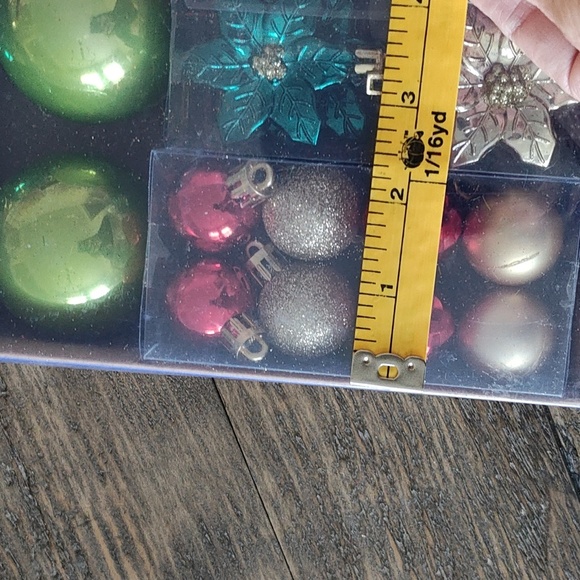 New Christmas Ornaments SET 68 Pcs - Picture 5 of 6